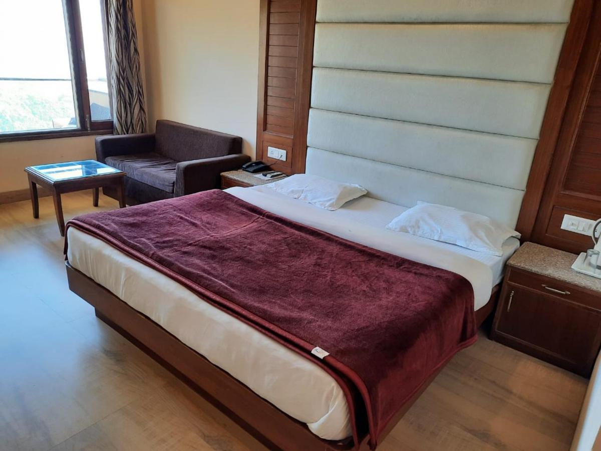 Hotel Basera Mussoorie Buitenkant foto
