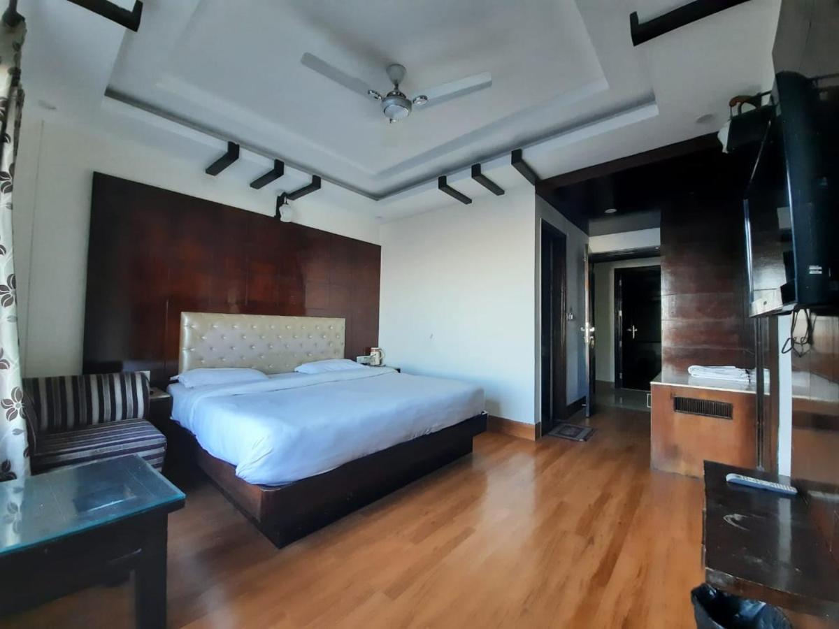 Hotel Basera Mussoorie Buitenkant foto