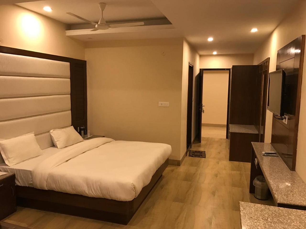 Hotel Basera Mussoorie Buitenkant foto